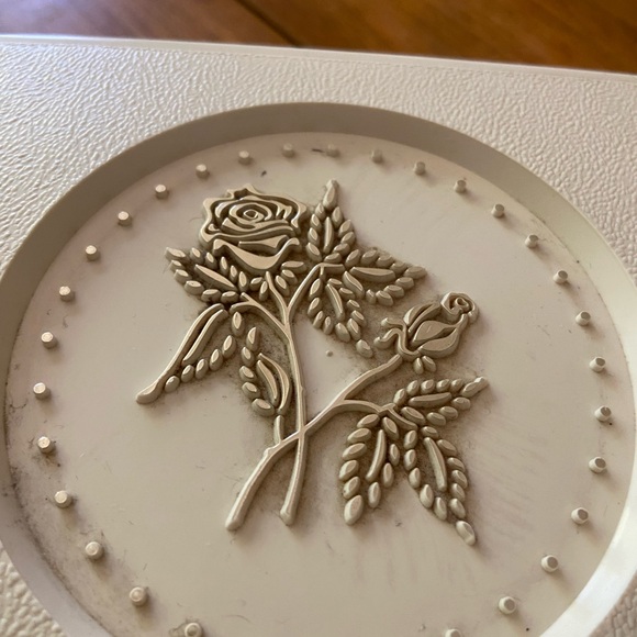 1960’s 3 Tiered Jewelry Box - Picture 8 of 9